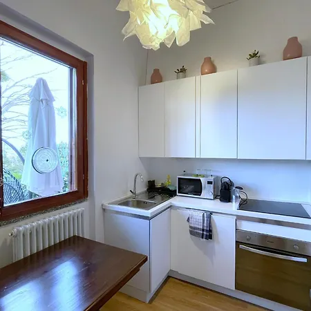 Апартаменты Lovingstresa3 Giardino Del