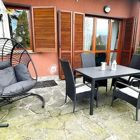 Lovingstresa3 Giardino Del Διαμέρισμα *