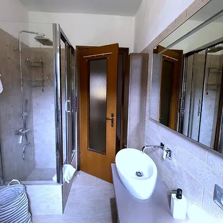 Lovingstresa3 Giardino Del Apartment